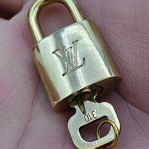 LV Padlock and Key set # 310